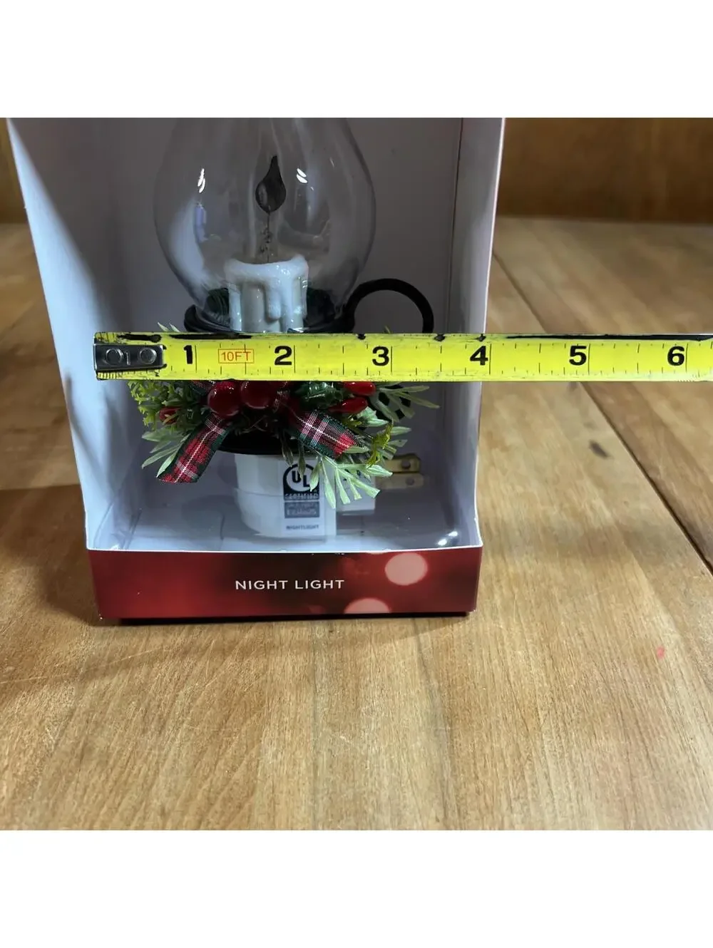 NEW Kohls Christmas Holiday Flicker Candle Lantern Plug In Wall Night Light